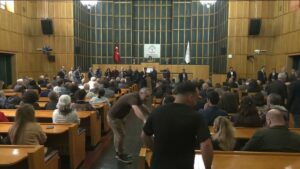 bakirhan-20-milyar-dolarin-gittigi-fon-krizinde-meclis-arastirma-komisyonu-istedi-pvBntXta